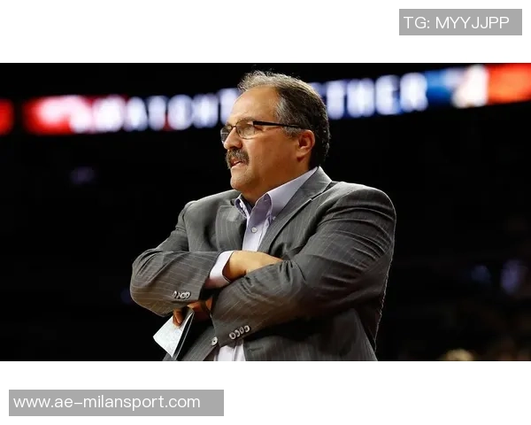 斯坦范甘迪称太阳顾问克利福德赞布克为杰出领袖之一