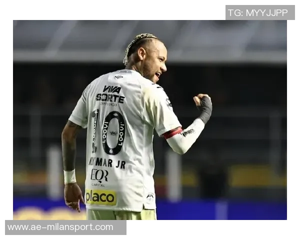 内马尔成功完成关节镜手术迈出康复新步伐