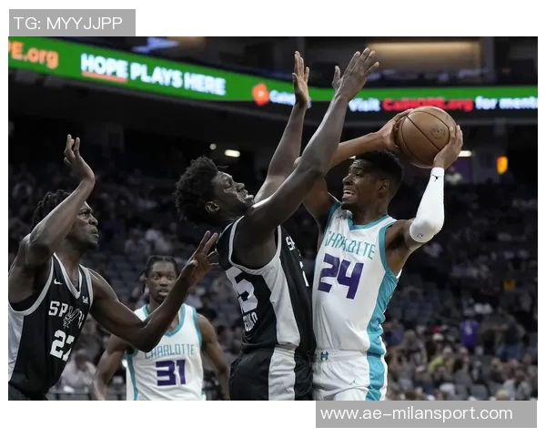 布兰登米勒下半场发力18分助球队逆转胜利展现出色状态