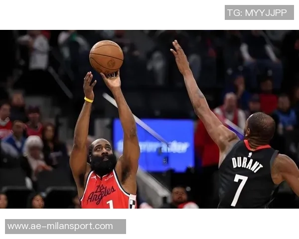 追梦之路:若克尼佩尔稳定发挥助黄蜂进附加赛有望夺最佳新秀奖 追梦之路:若克尼佩尔稳定发挥助黄蜂进附加赛有望夺最佳新秀奖